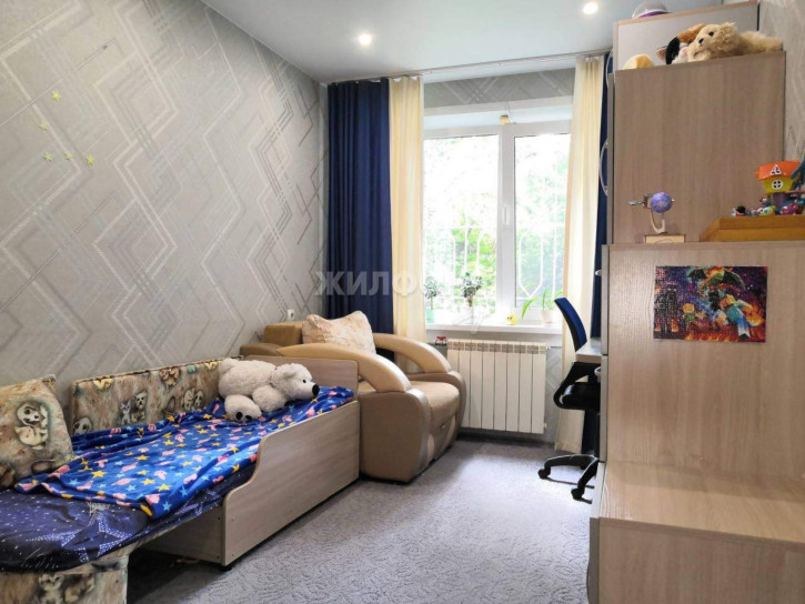 4-комн квартира Зорге улица, д.60