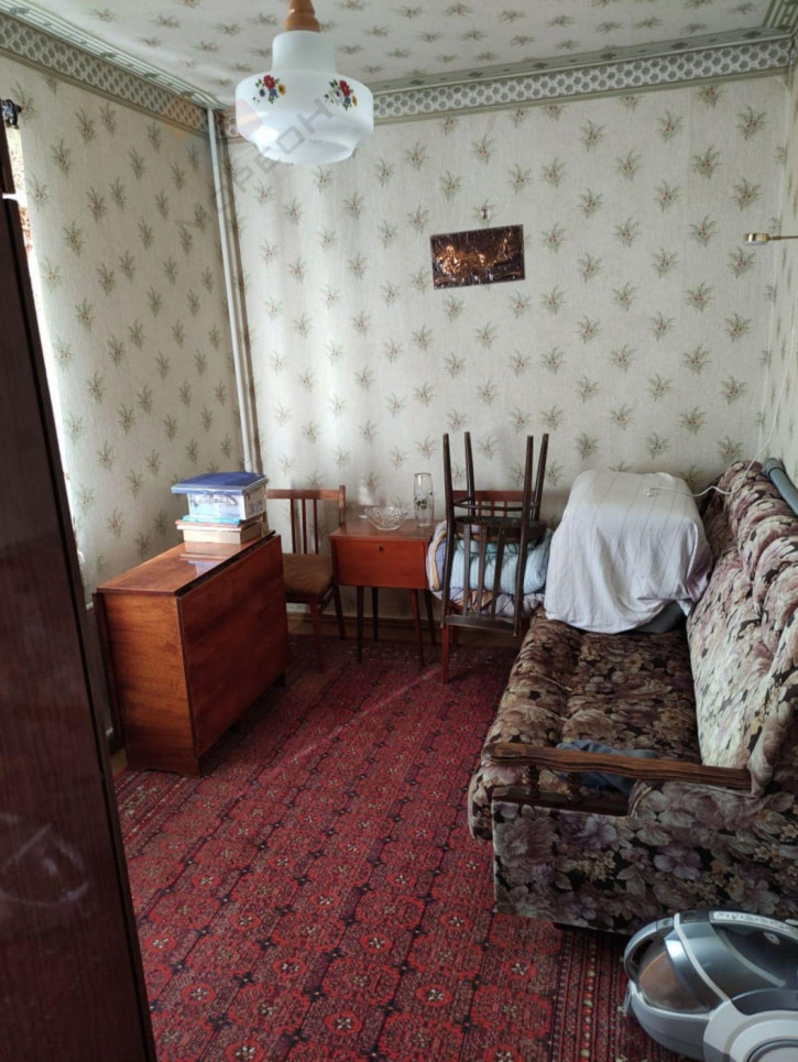 4-комн квартира Братьев Кошевых ул, 15 4-комн квартира Братьев Кошевых ул, 15