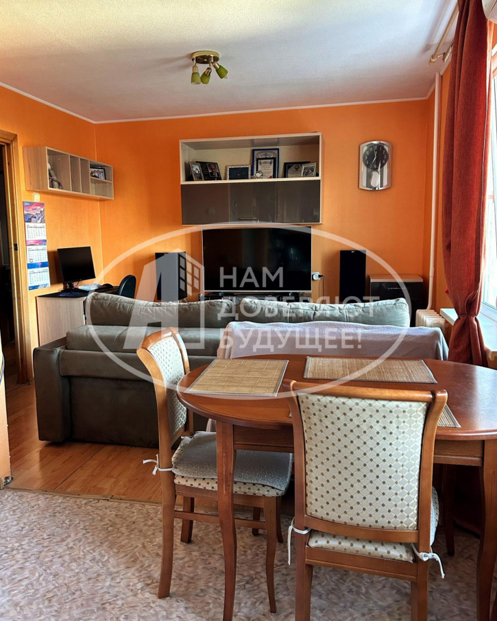 3-комн квартира улица Азина, 33