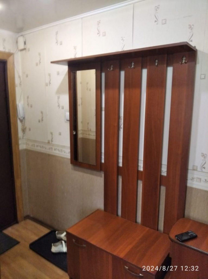 2-комн квартира Войкова ул