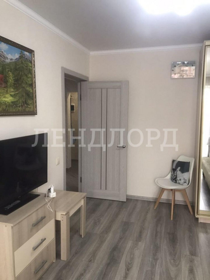 2-комн квартира улица Созидания, 14