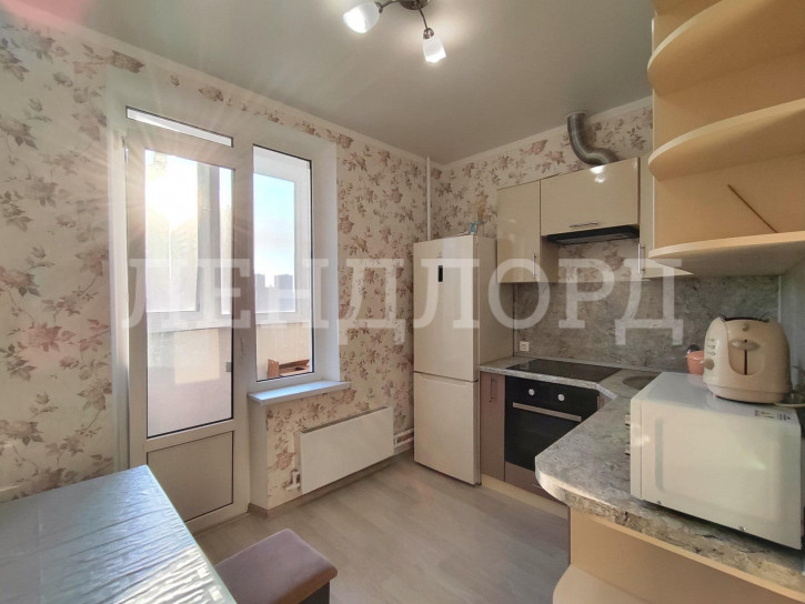 1-комн квартира улица Ткачёва, 20