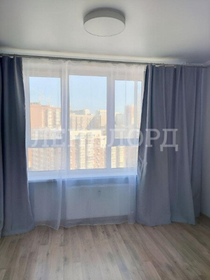 3-комн квартира улица Ерёменко, 110/2с1