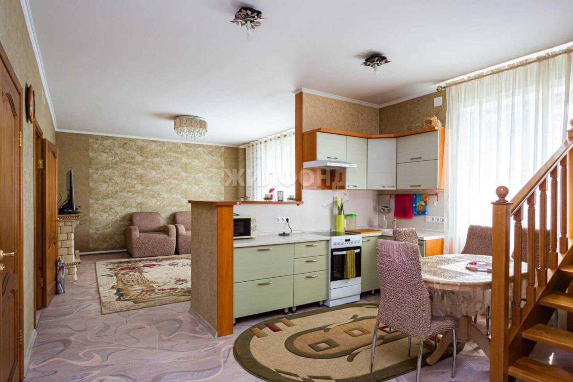 Купить дачу, дом, коттедж за 11 400 000 рублей на Блынского улица