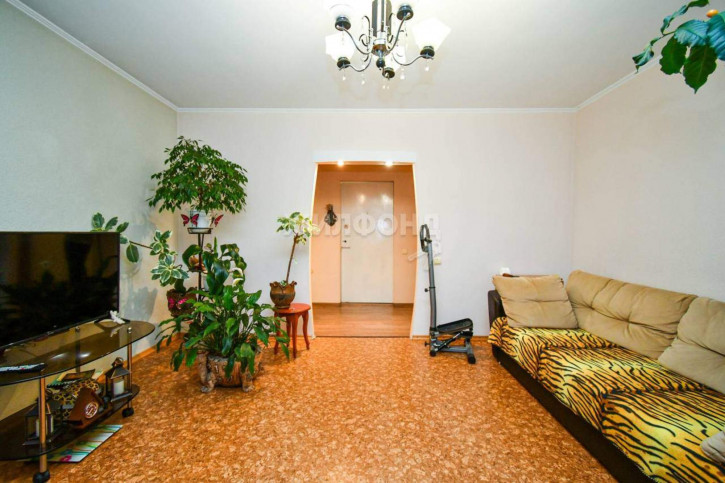 4-комн квартира Копылова улица, д.36
