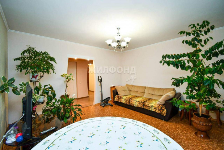 4-комн квартира Копылова улица, д.36