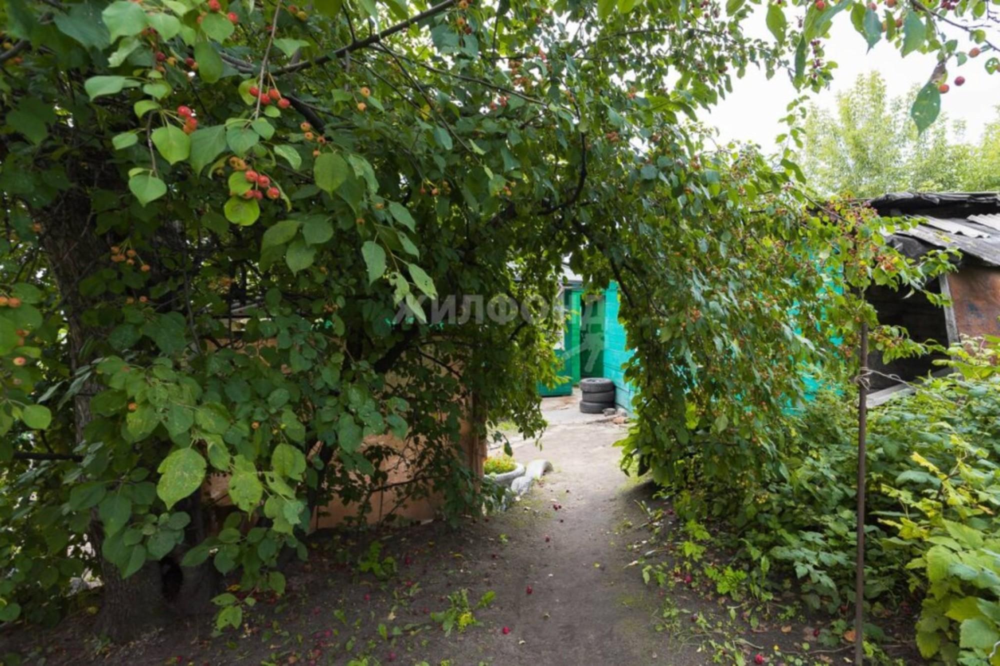 Купить дачу, дом, коттедж за 3 350 000 рублей на Бердск