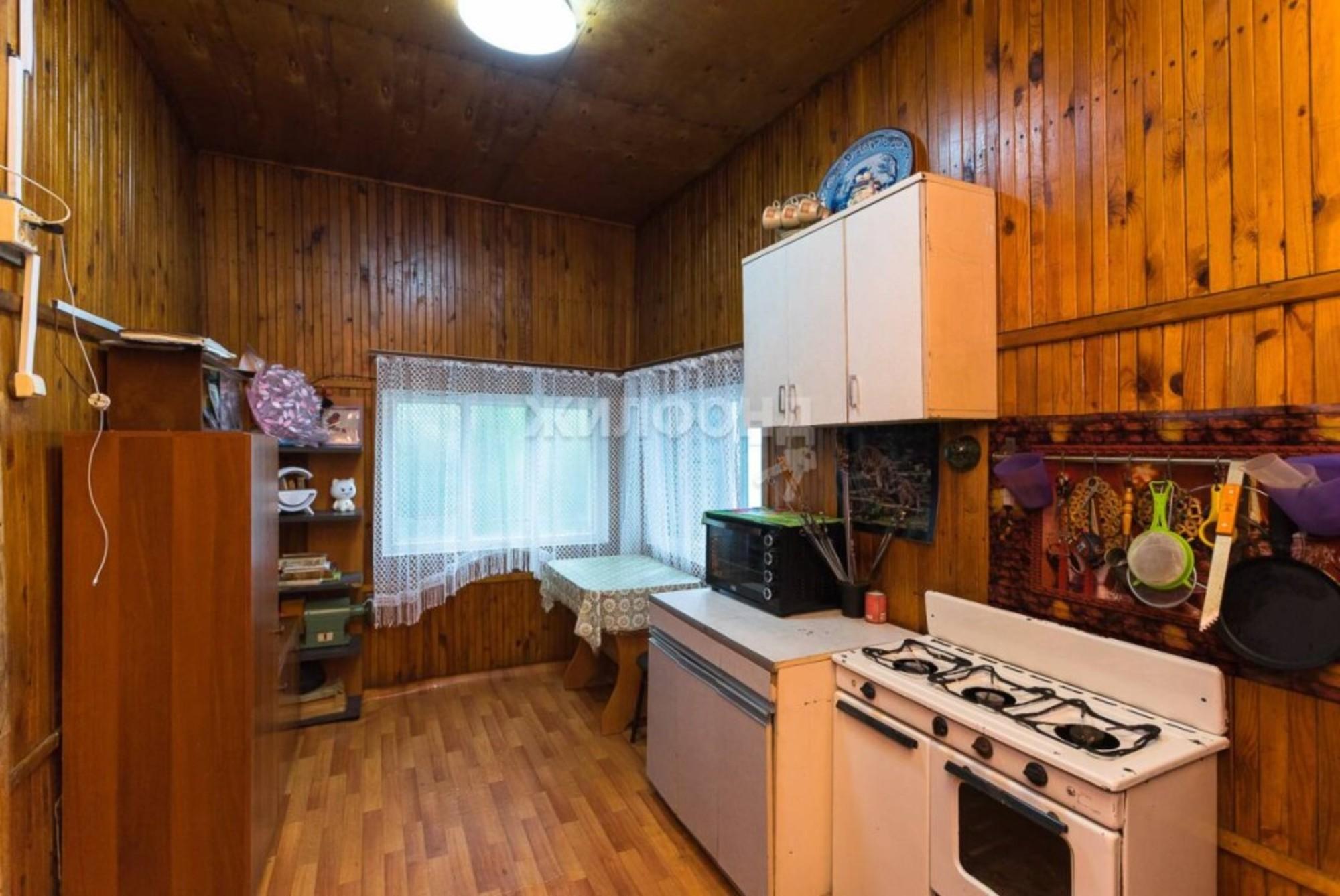Купить дачу, дом, коттедж за 3 350 000 рублей на Бердск