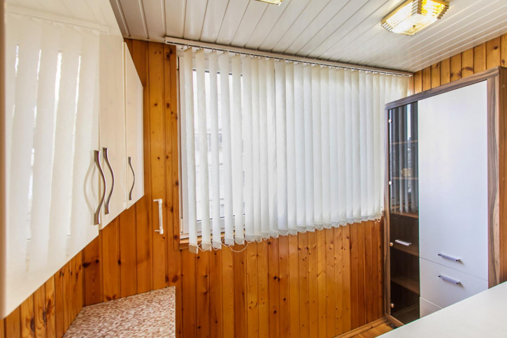 3-комн квартира Старых Большевиков ул., 92А 3-комн квартира Старых Большевиков ул., 92А