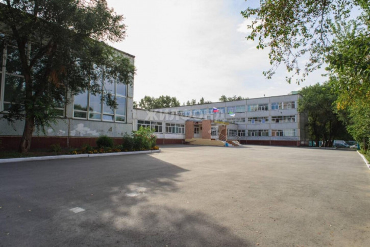 4-комн квартира Линейная, 33/2