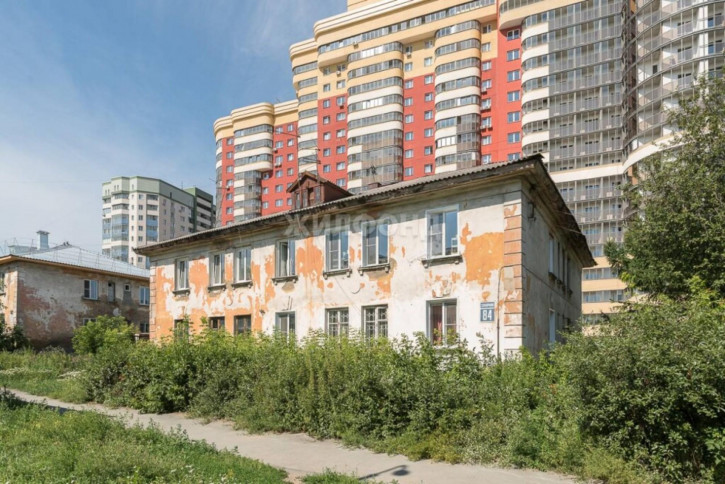 2-комн квартира Сухарная, 84