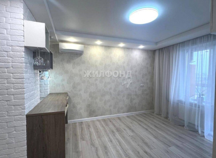 4-комн квартира Плахотного, 80 4-комн квартира Плахотного, 80