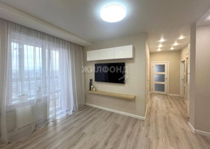 4-комн квартира Плахотного, 80 4-комн квартира Плахотного, 80