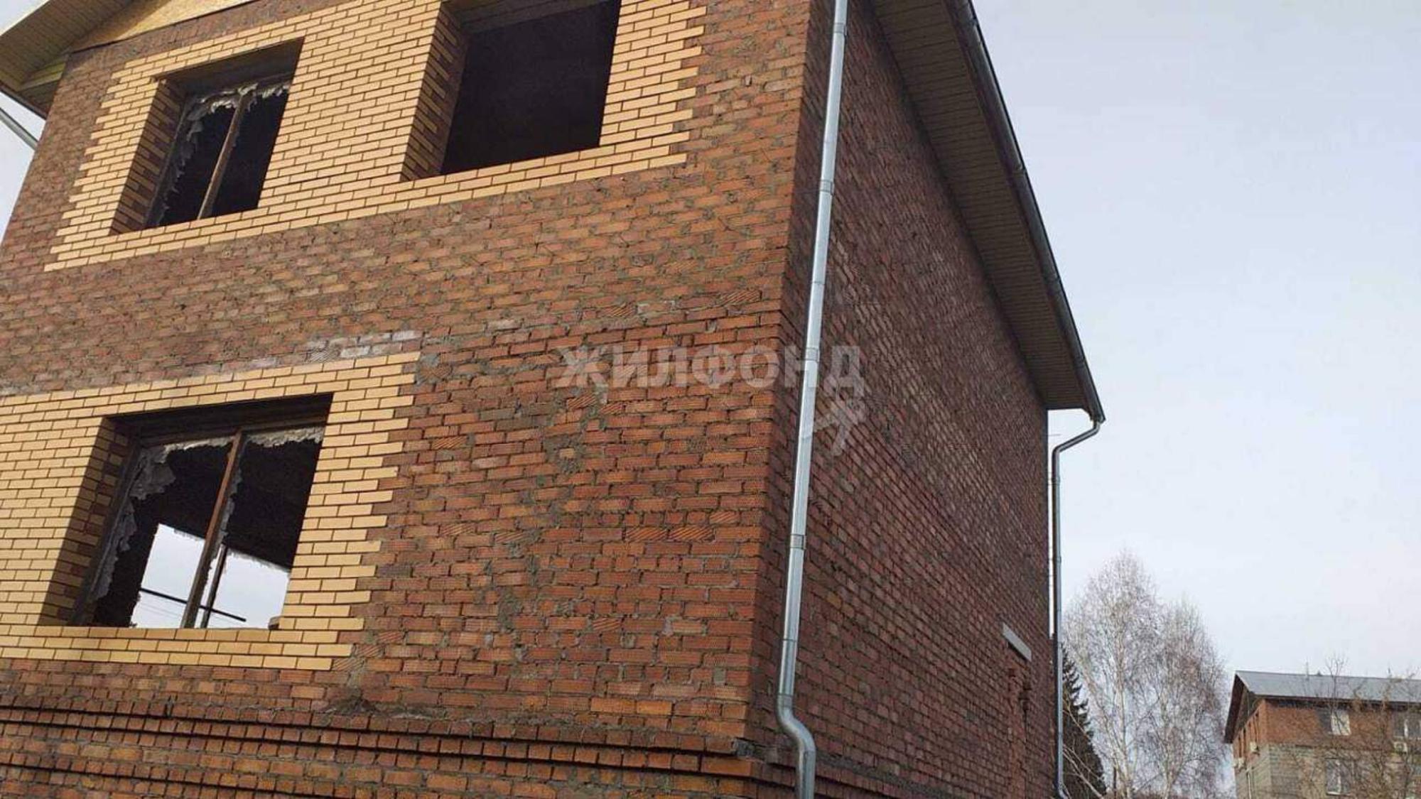 Купить дачу, дом, коттедж за 7 500 000 рублей на Советская улица