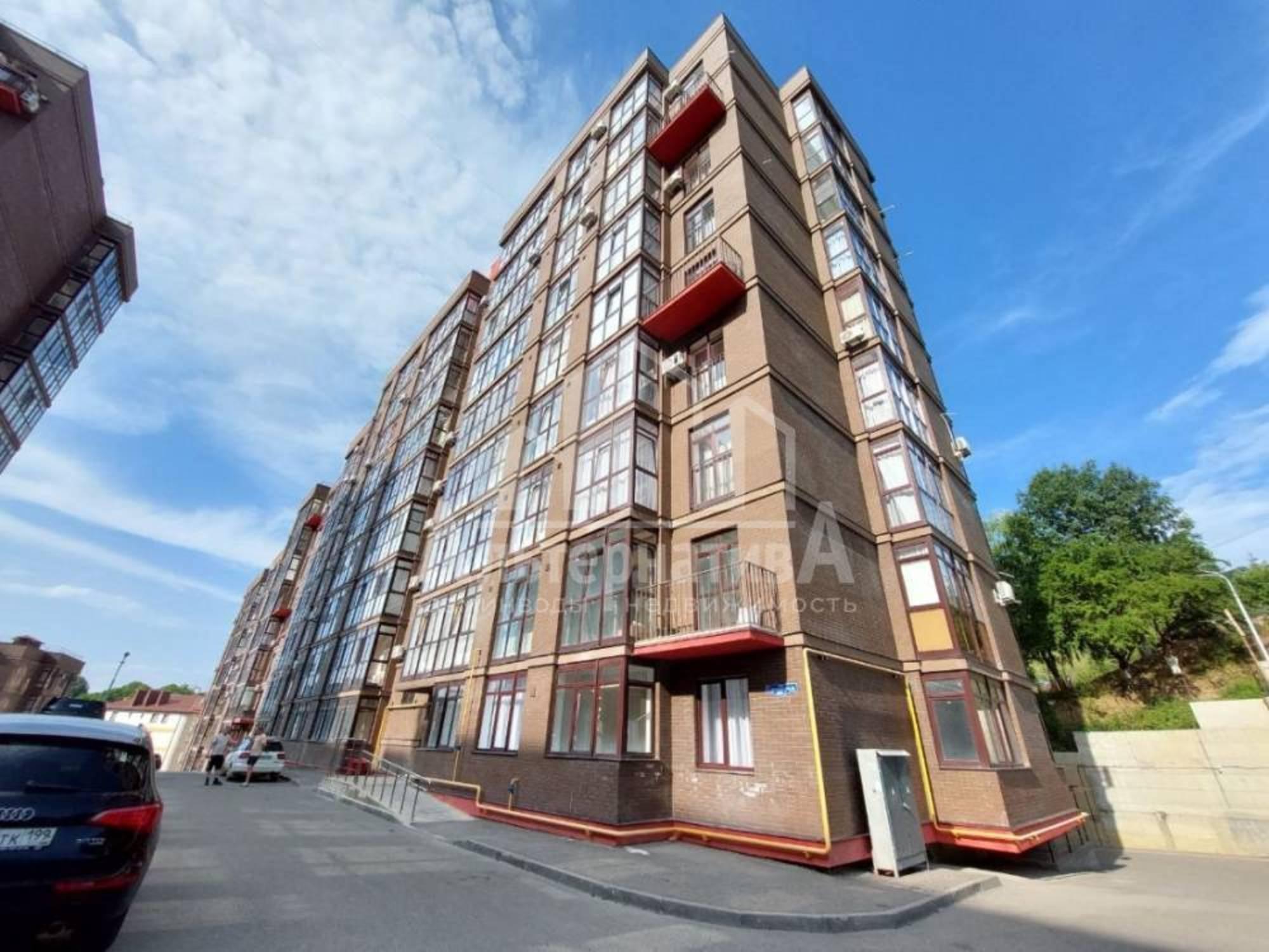 Купить квартиру за 12 800 000 рублей на Декабристов ул.