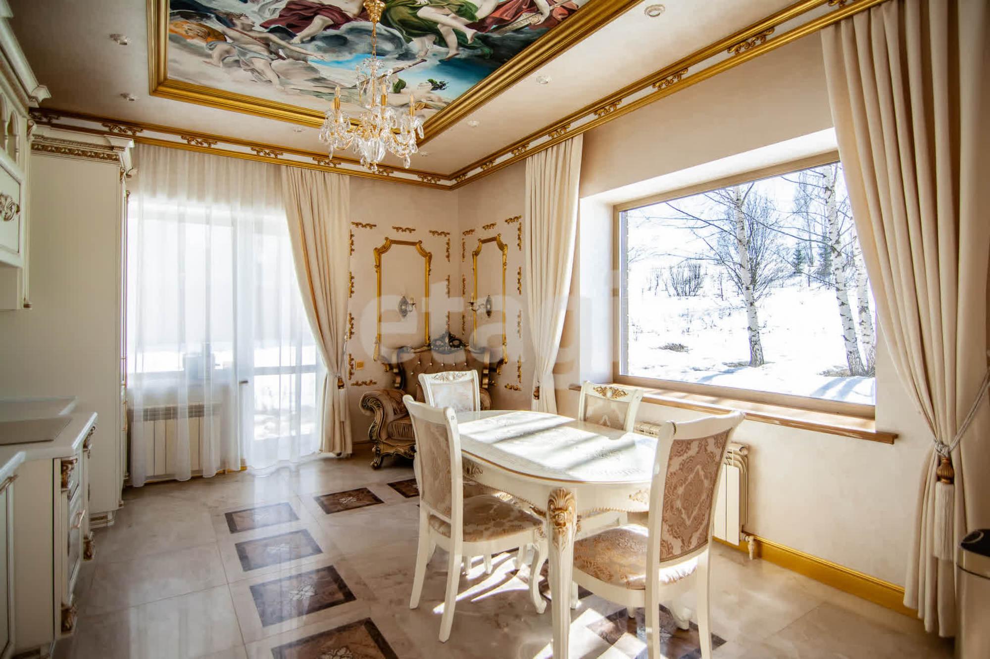 Купить дачу, дом, коттедж за 16 000 000 рублей на Гвардейская, 2а