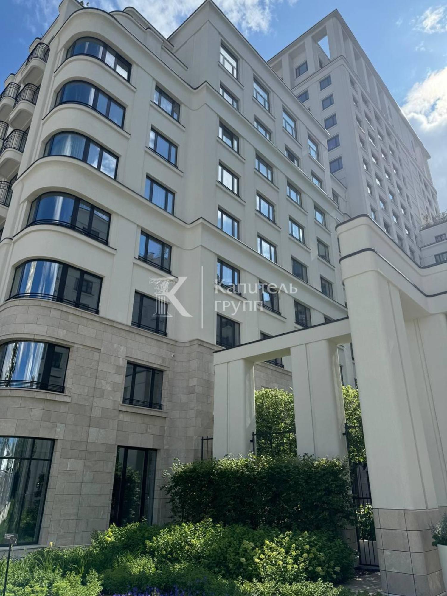 Купить квартиру за 25 420 000 рублей на Печёрская улица, 4
