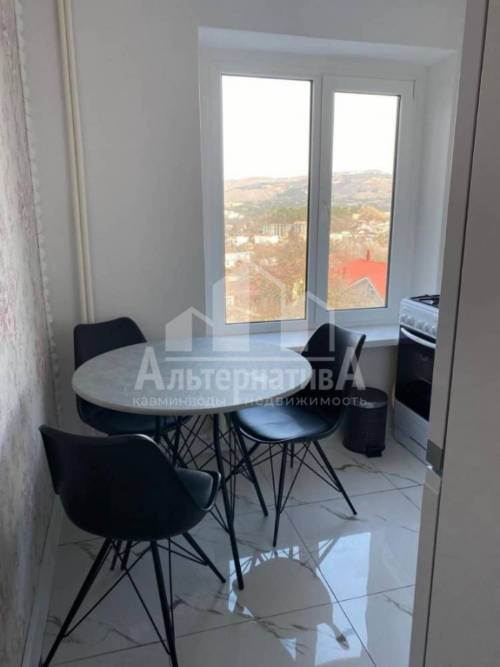 3-комн квартира Крылова ул.