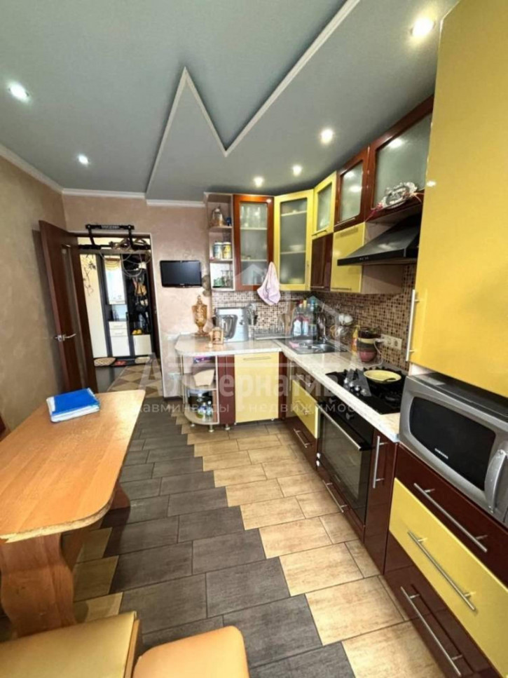 3-комн квартира Чайковского ул.