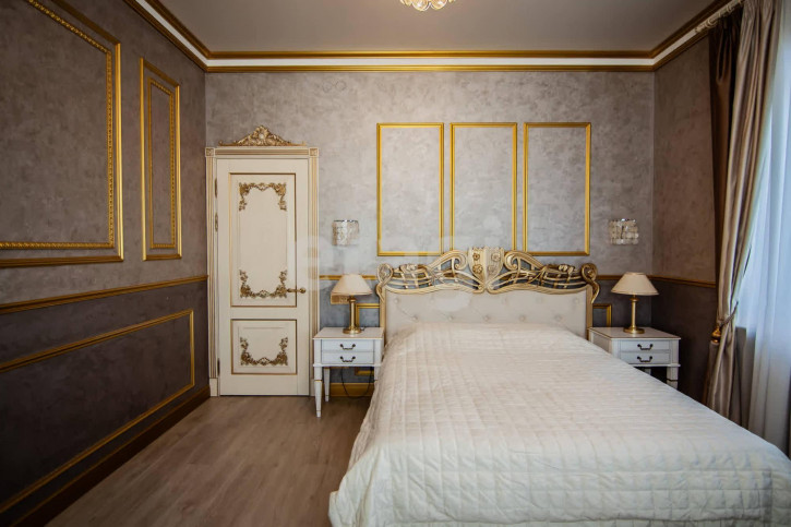 Коттедж/дом Гвардейская, 2а