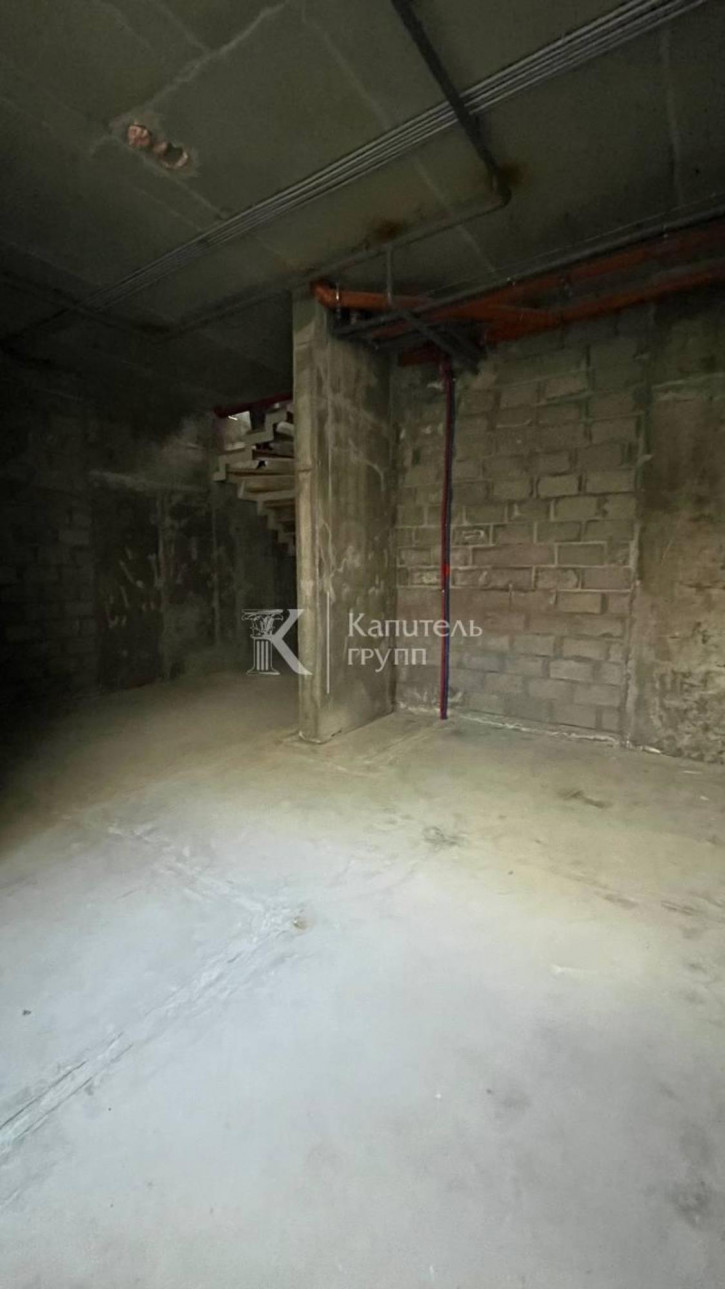 4-комн квартира улица Газовиков, 44