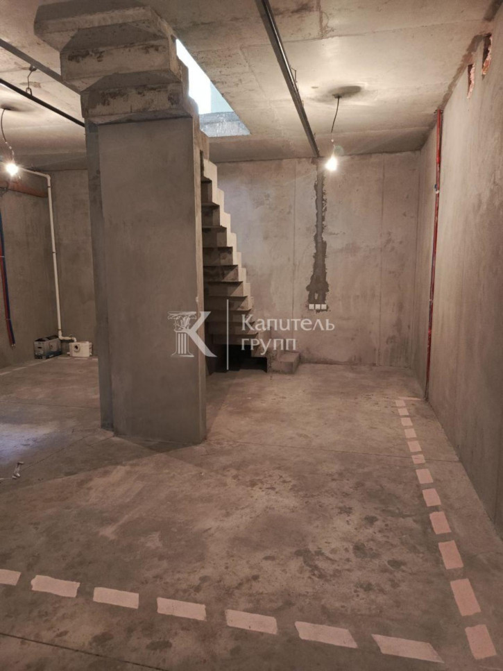 2-комн квартира улица Газовиков, 44