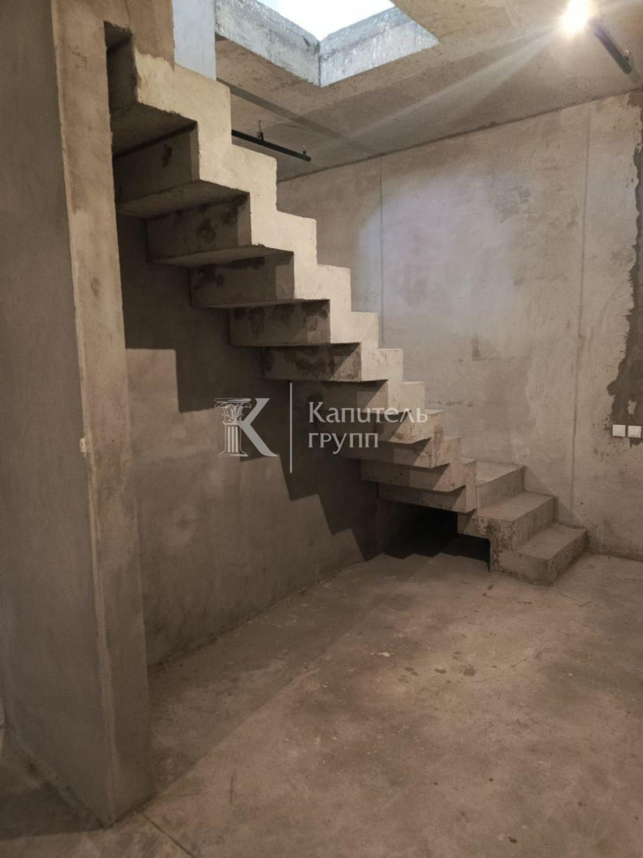 2-комн квартира улица Газовиков, 44