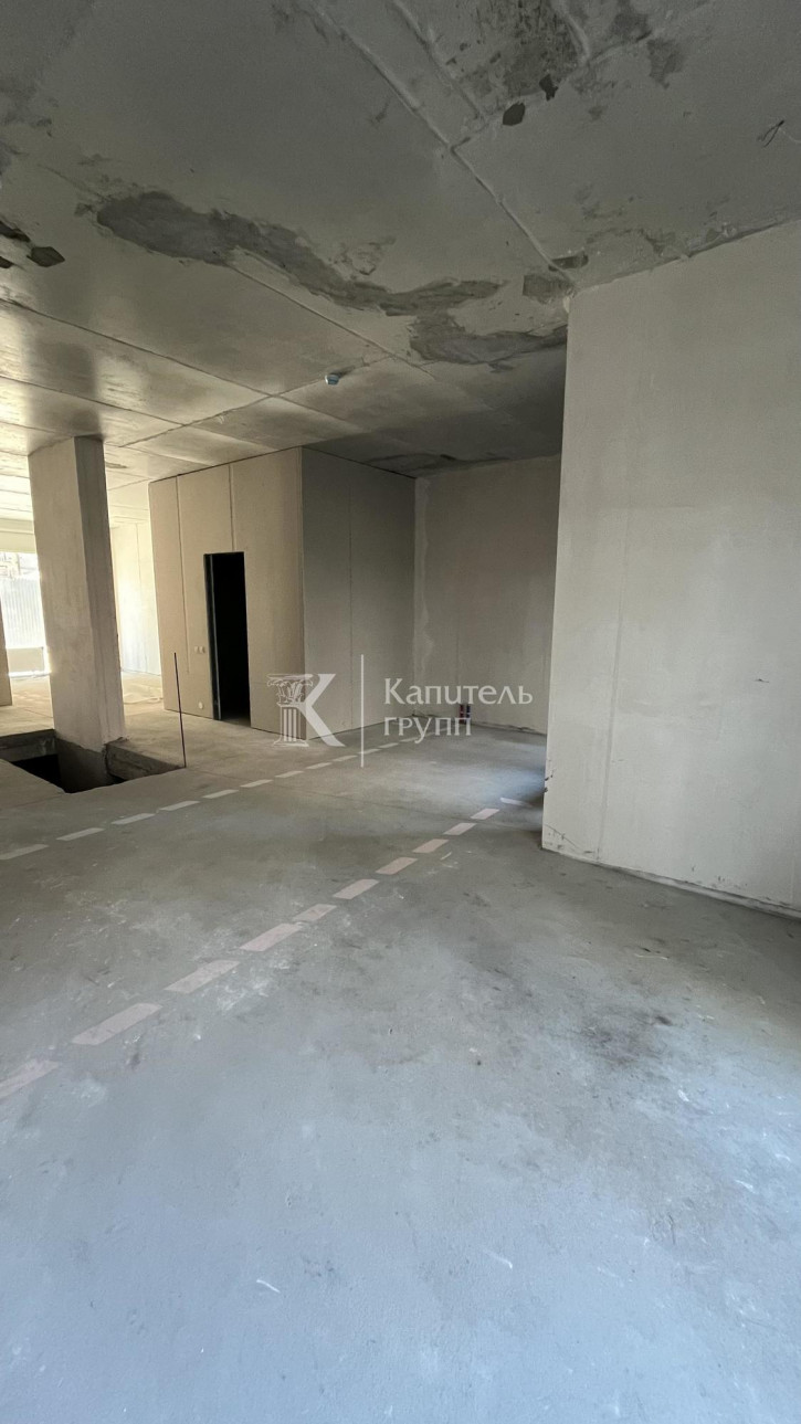 3-комн квартира улица Газовиков, 44
