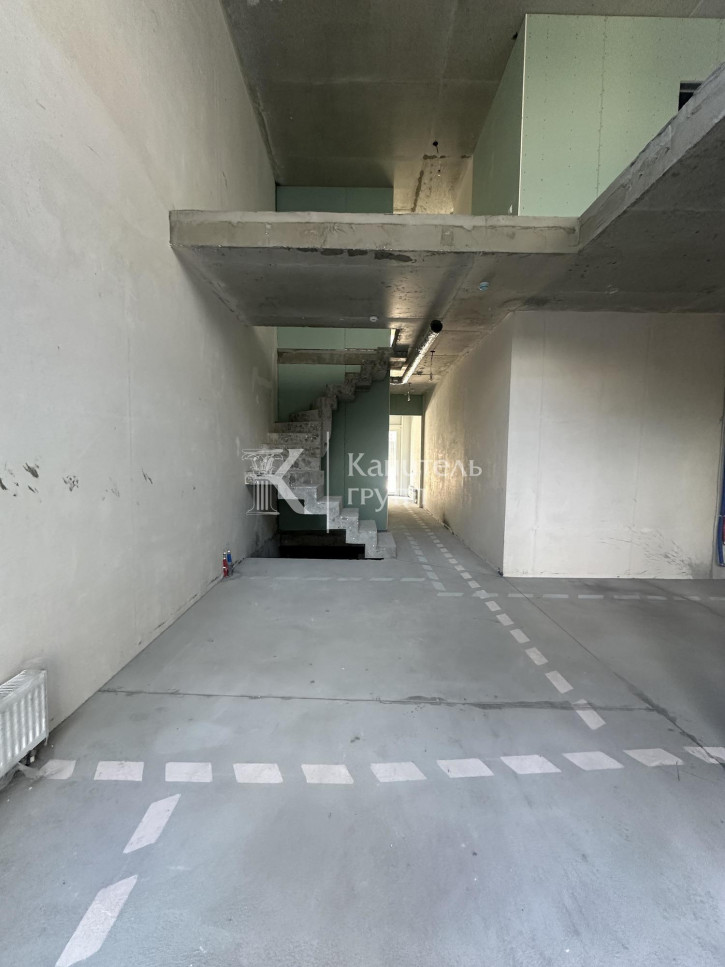 4-комн квартира улица Газовиков, 44