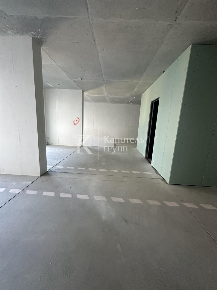 4-комн квартира улица Газовиков, 44