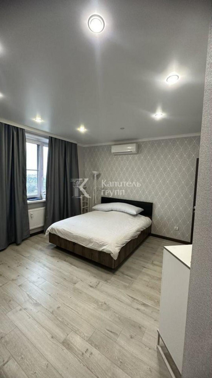 4-комн квартира улица Тимофея Чаркова, 81