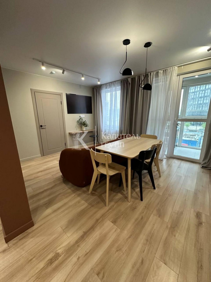 2-комн квартира улица Николая Глебова, 3