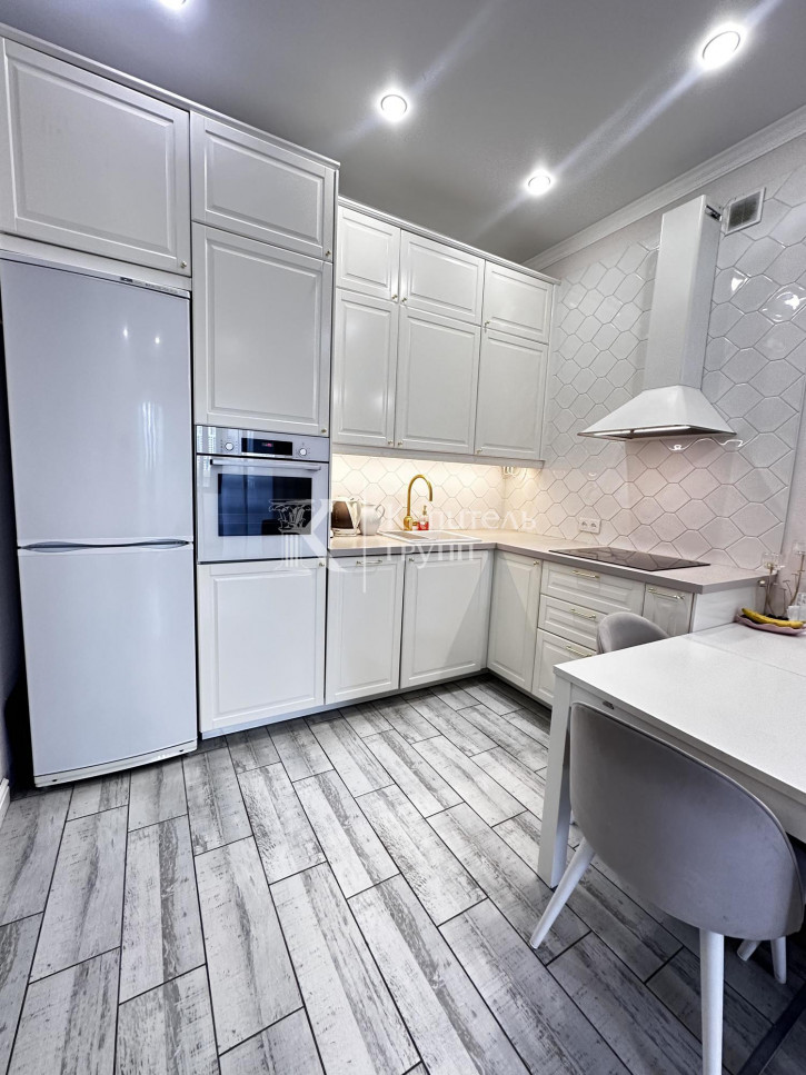 2-комн квартира Полевая улица, 105к6