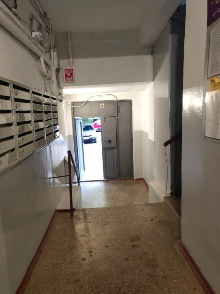 3-комн квартира Игнатова 16