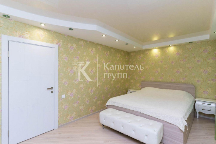 3-комн квартира улица Валерии Гнаровской, 10к2