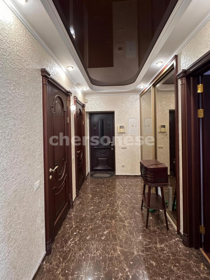 5-комн квартира Истомина улица, д.12 5-комн квартира Истомина улица, д.12