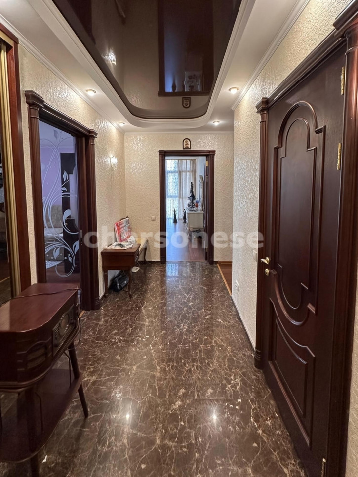 5-комн квартира Истомина улица, д.12 5-комн квартира Истомина улица, д.12