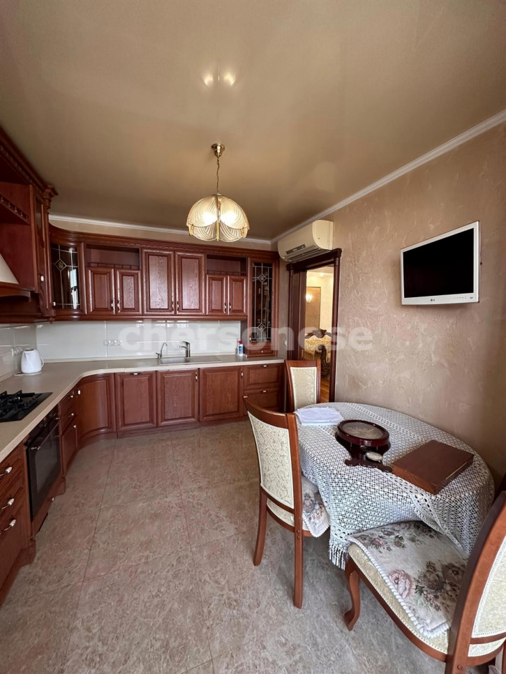 5-комн квартира Истомина улица, д.12 5-комн квартира Истомина улица, д.12