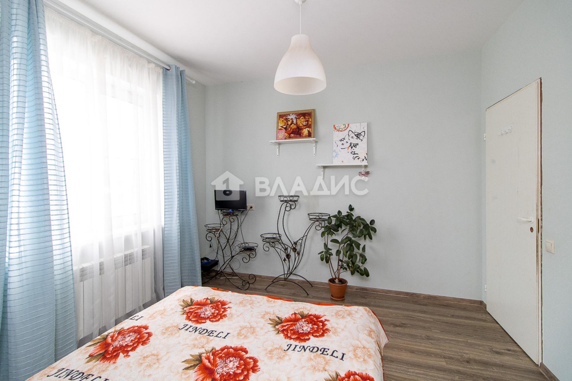 Купить дачу, дом, коттедж за 8 500 000 рублей на Центральная улица