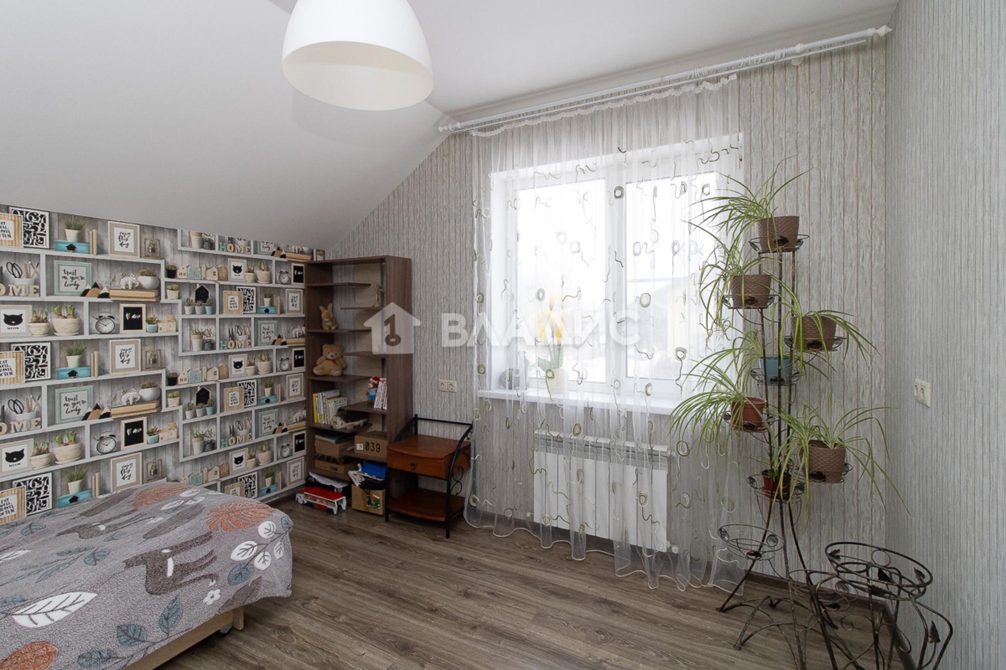 Купить дачу, дом, коттедж за 8 500 000 рублей на Центральная улица