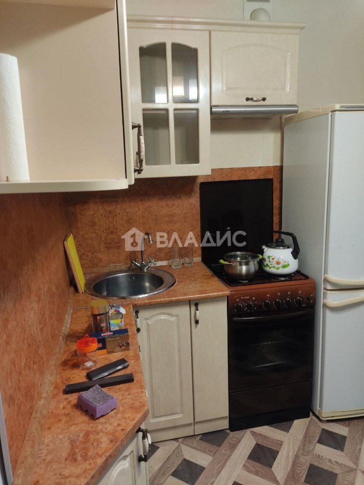 2-комн квартира улица Модорова