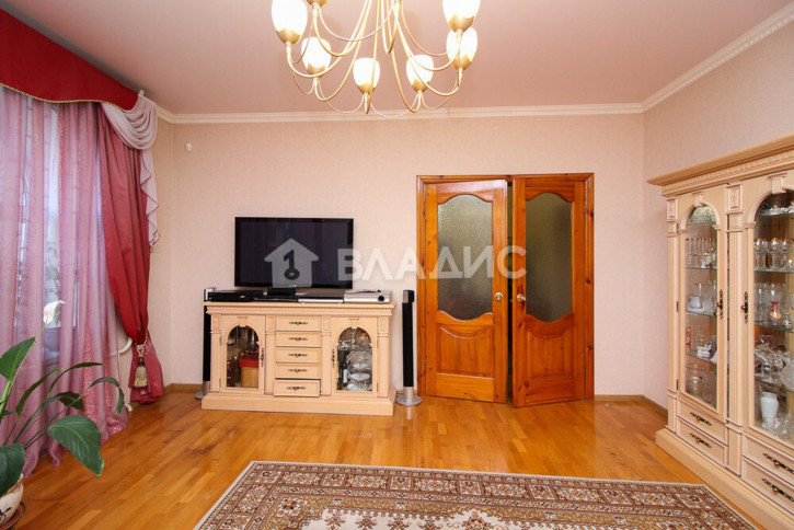 3-комн квартира улица Чайковского