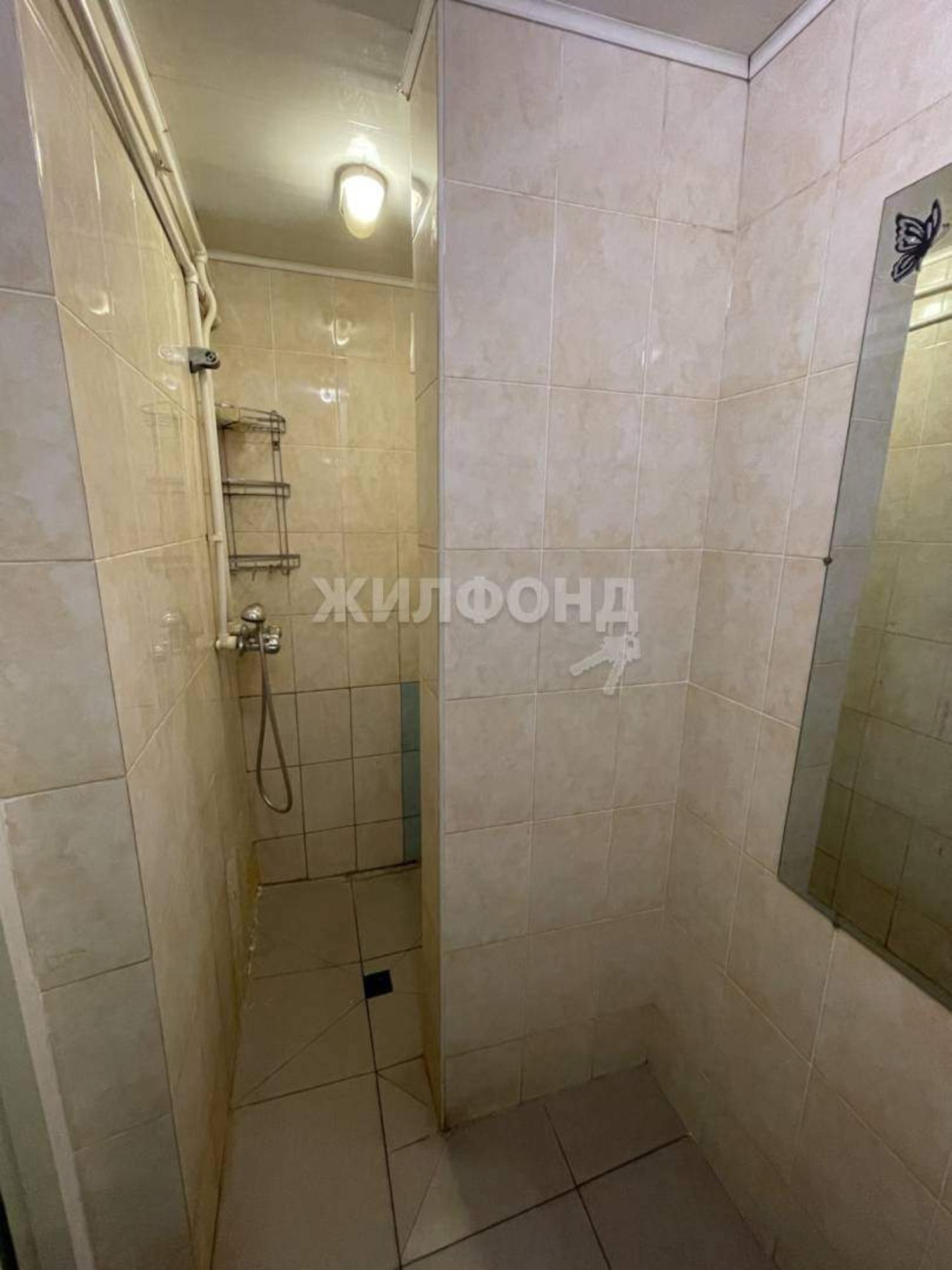 Купить комнату за 1 200 000 рублей на Сибиряков-Гвардейцев улица, д.64