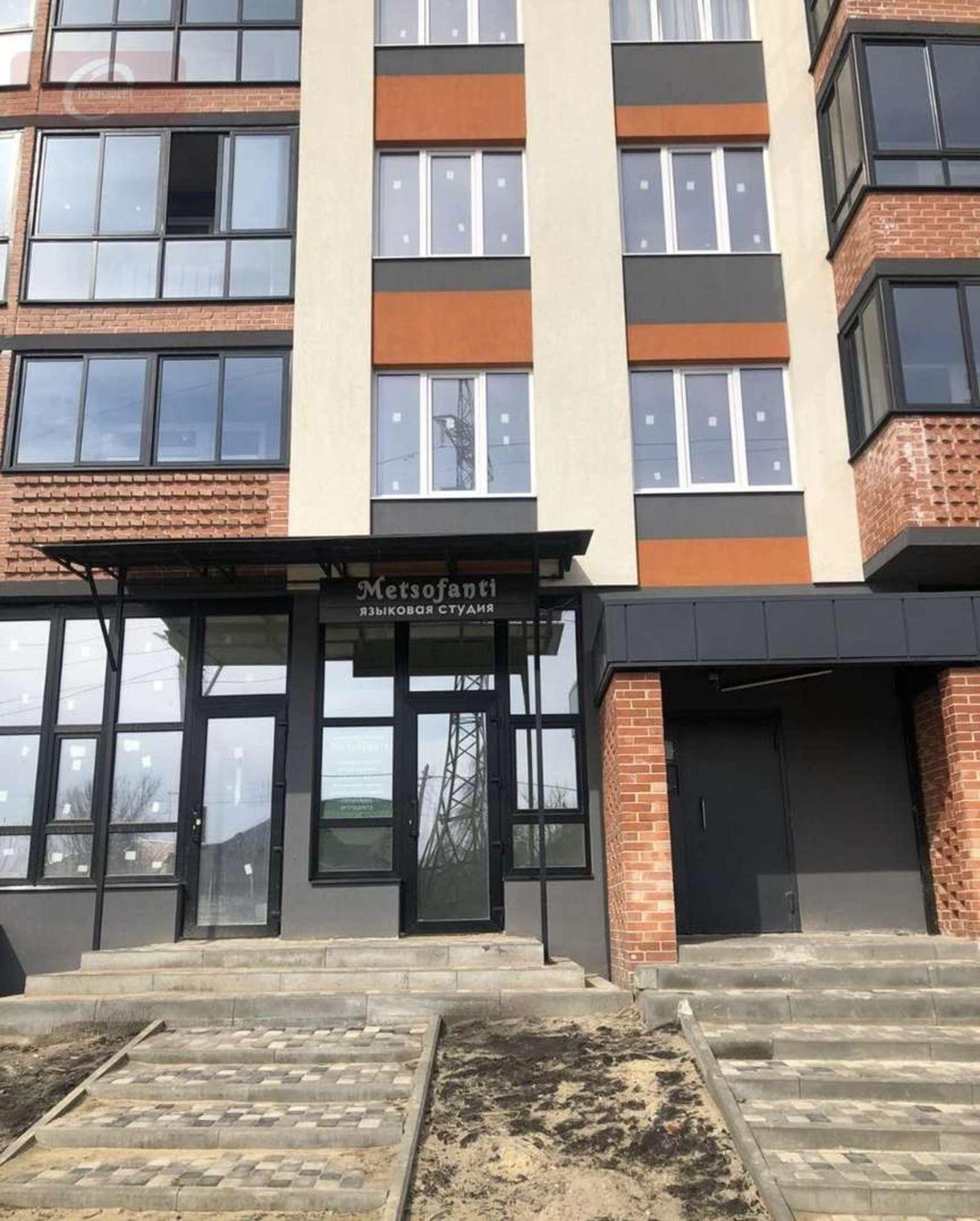 Купить торговое помещение за 3 150 000 рублей на Саврасова улица, 86