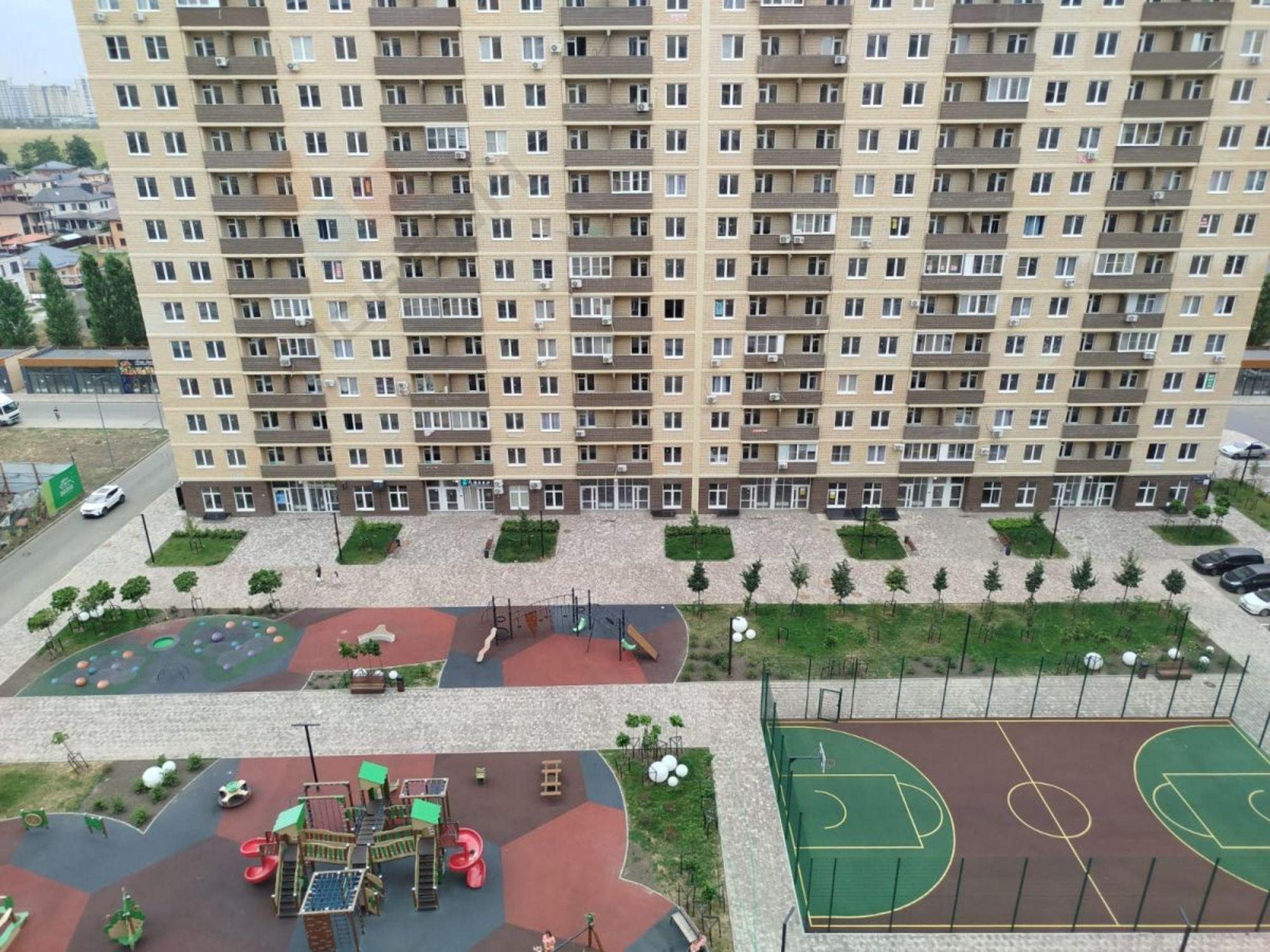 Купить квартиру за 4 000 000 рублей на Лётчика Позднякова ул, 2к17