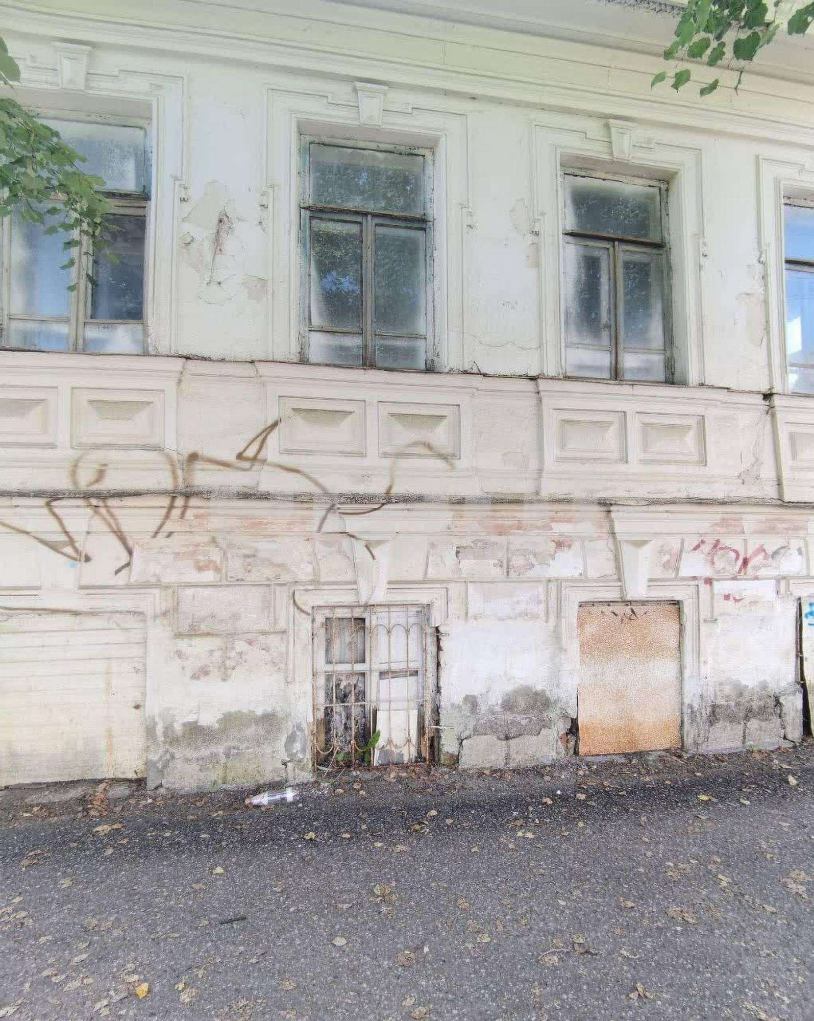 Купить дачу, дом, коттедж за 20 000 000 рублей на Симановского, 65