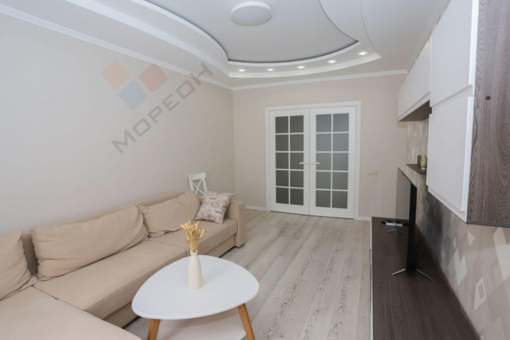 2-комн квартира Таманская ул, 130/3 2-комн квартира Таманская ул, 130/3