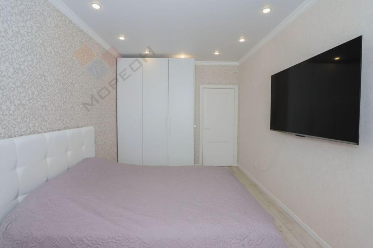 2-комн квартира Таманская ул, 130/3 2-комн квартира Таманская ул, 130/3