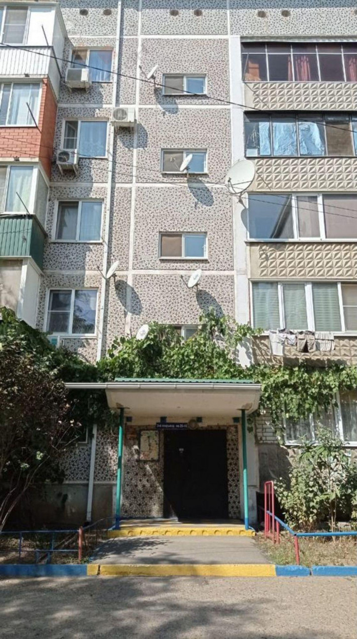 2-комн квартира Перова ул, 81