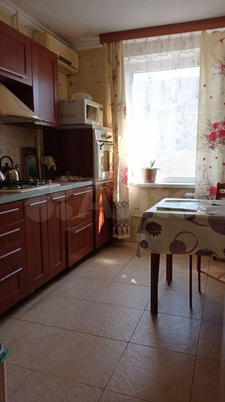 2-комн квартира Перова ул, 81